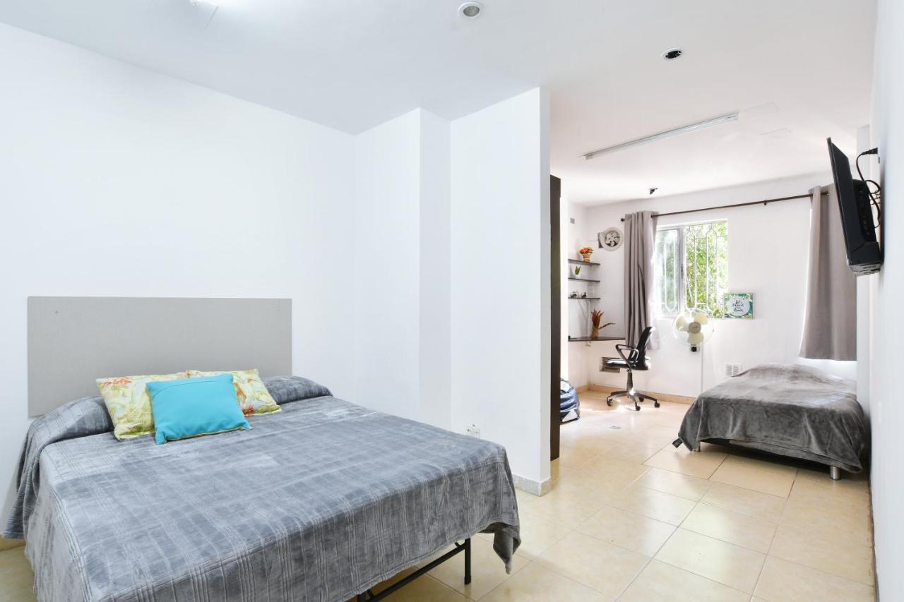 International House Co-Living Pansiyon Medellín Dış mekan fotoğraf