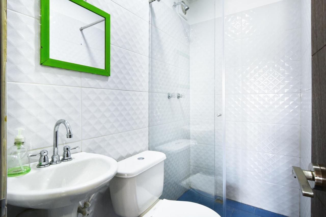 International House Co-Living Pansiyon Medellín Dış mekan fotoğraf
