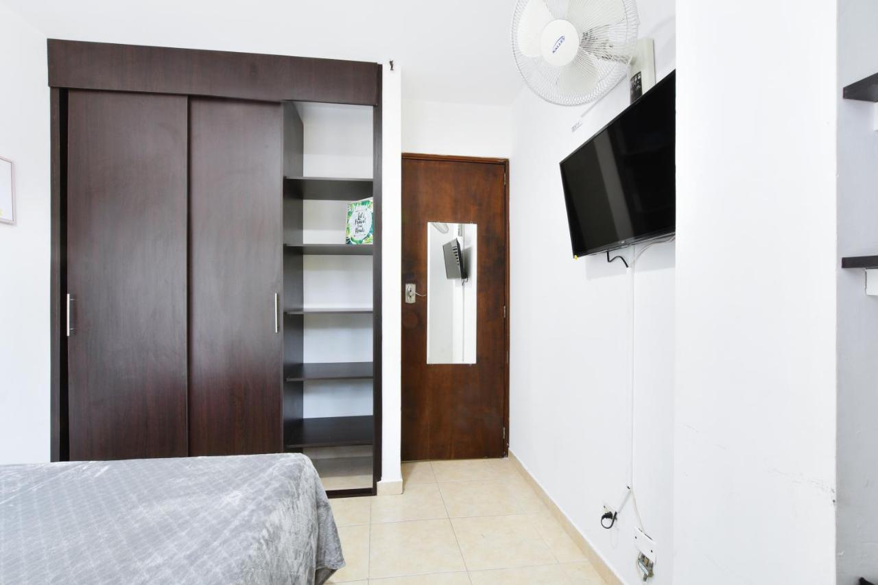 International House Co-Living Pansiyon Medellín Dış mekan fotoğraf