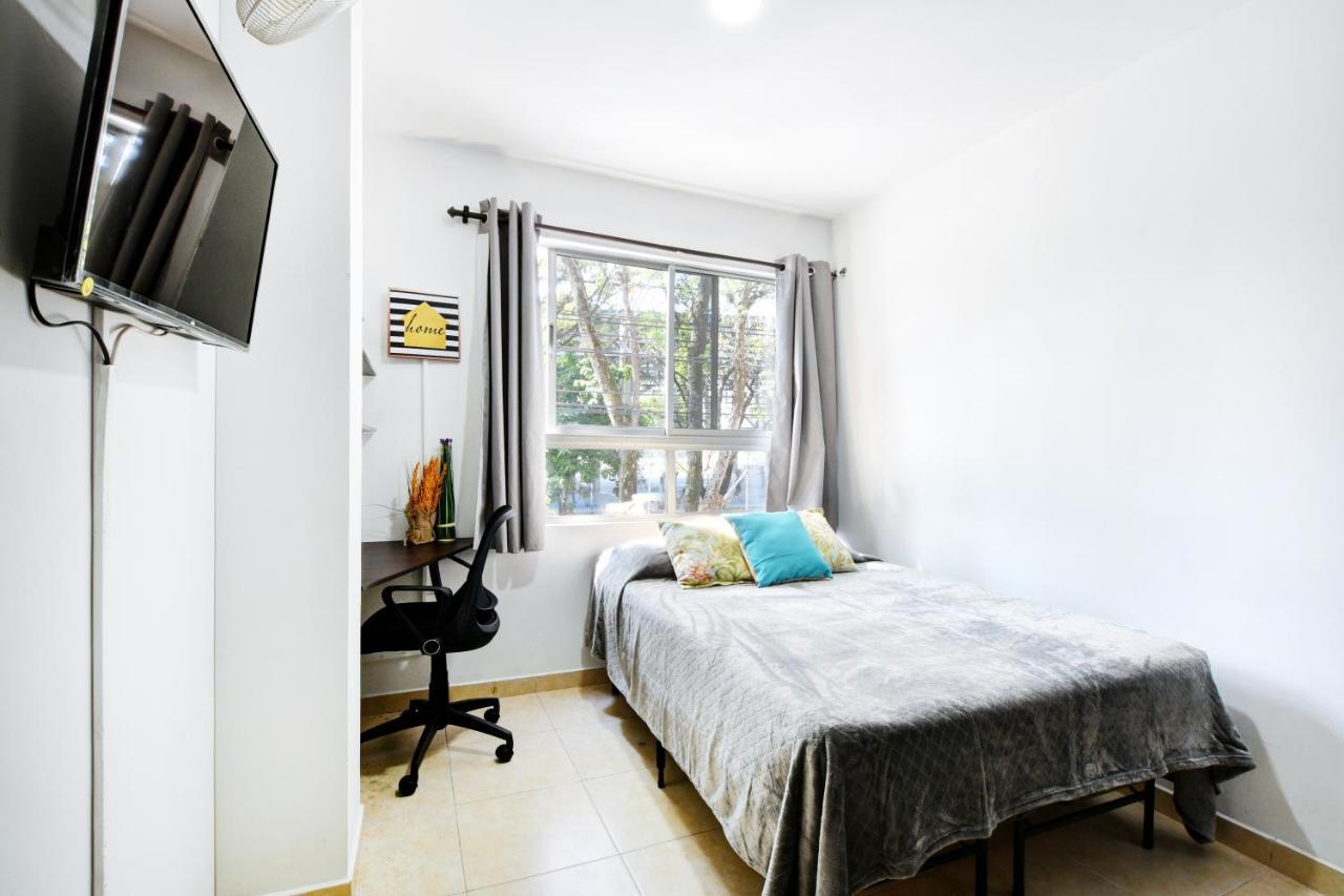 International House Co-Living Pansiyon Medellín Dış mekan fotoğraf