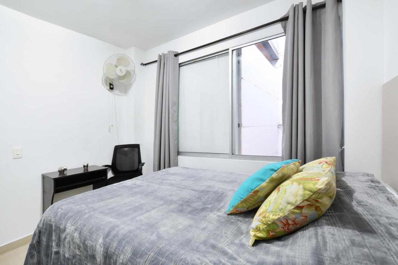 International House Co-Living Pansiyon Medellín Dış mekan fotoğraf